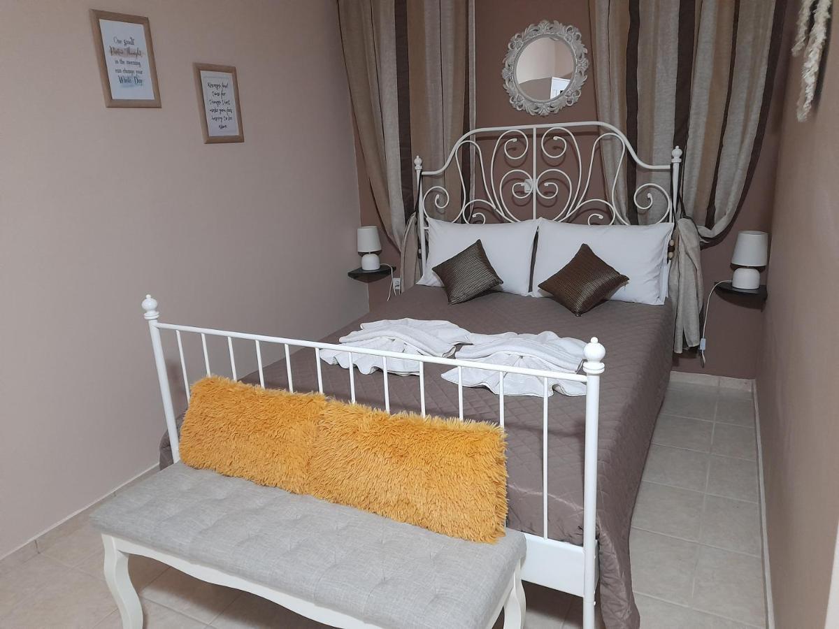 קליבס Nikos Studio מראה חיצוני תמונה